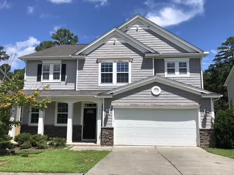 619 Ashburn Ln, Durham, NC 27703 photo 1