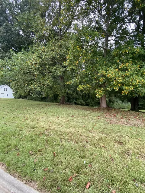 3807 Trace Dr, Wilson, NC 27893 photo 4