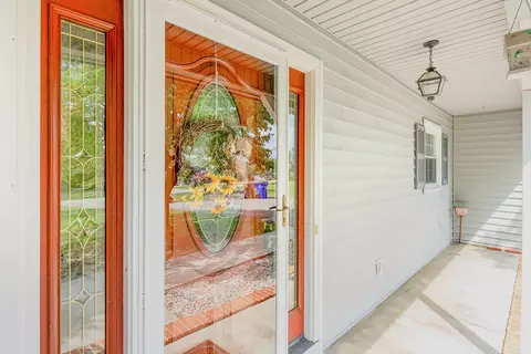 301 Edgewater Dr, Broadway, NC 27505 photo 4