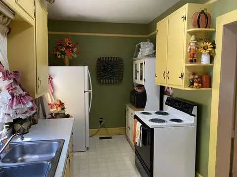 304 S 15th St, Erwin, NC 28339 photo 6