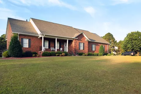 646 Stephenson Rd, Benson, NC 27504 photo 4
