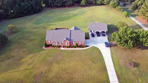 646 Stephenson Rd, Benson, NC 27504 photo 2
