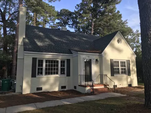 719 S First St, Smithfield, NC 27577 photo 1