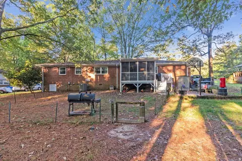 33 Fellowship Dr, Durham, NC 27704 photo 11