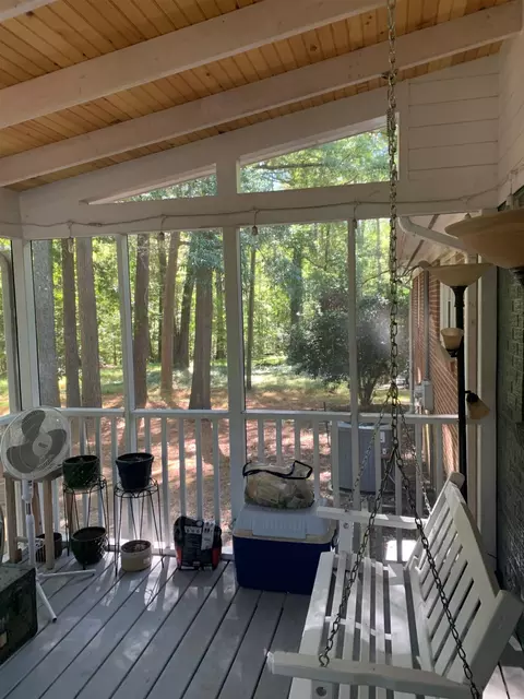 33 Fellowship Dr, Durham, NC 27704 photo 8