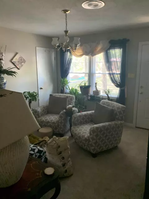 33 Fellowship Dr, Durham, NC 27704 photo 4
