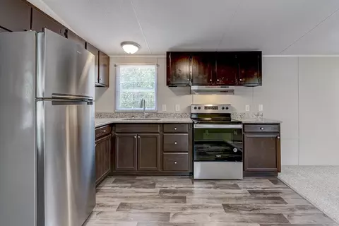427 Memory Ln, Benson, NC 27504 photo 8
