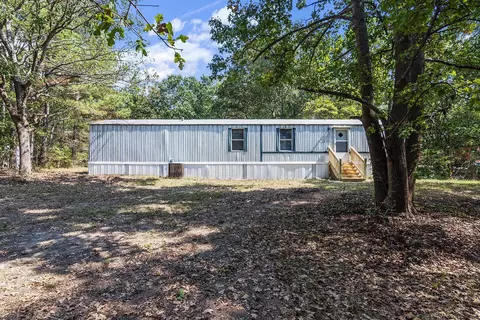 427 Memory Ln, Benson, NC 27504 photo 1