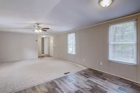 427 Memory Ln, Benson, NC 27504 photo 11