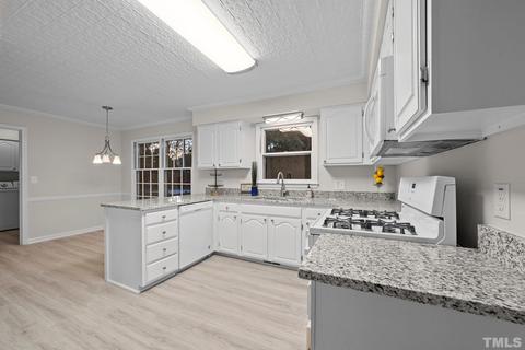 511 Brookview Dr, Elon, NC 27244 photo 6