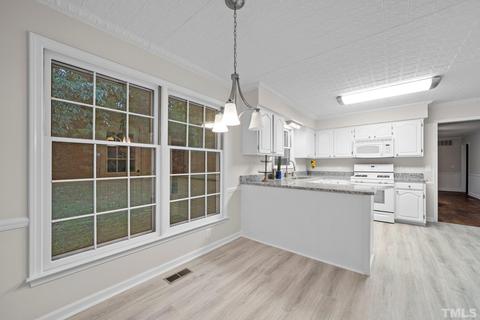 511 Brookview Dr, Elon, NC 27244 photo 9
