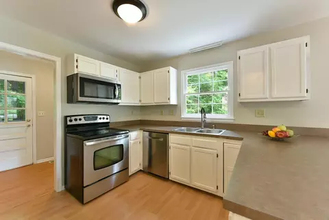 14 Tipperary Ct, Durham, NC 27713 photo 9