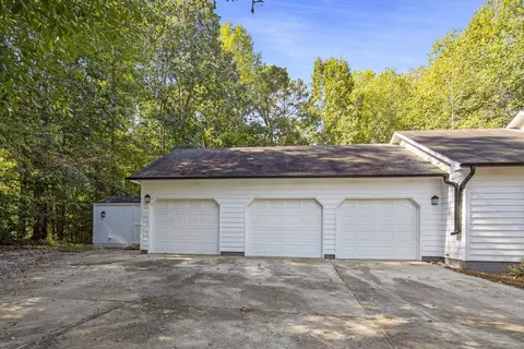 611 November Ln, Willow Spring, NC 27592 photo 3