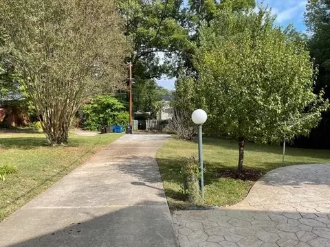 1022 W Trinity Ave, Durham, NC 27701 photo 24