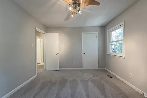 5701 Willow Dr, Durham, NC 27712 photo 10