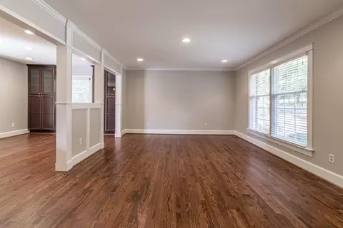 206 Pinecroft Dr, Raleigh, NC 27609 photo 4