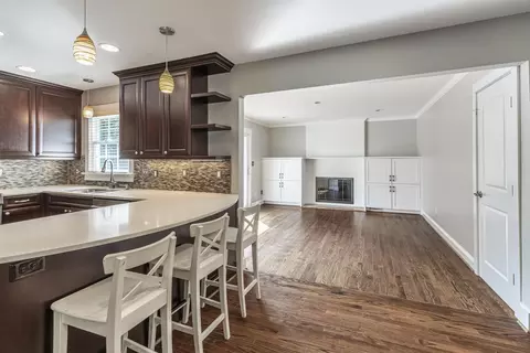206 Pinecroft Dr, Raleigh, NC 27609 photo 10