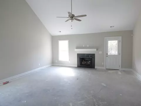 83 Pelt Pl, Benson, NC 27504 photo 6
