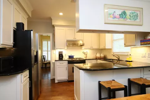 5 Clearwater Dr, Durham, NC 27707 photo 7