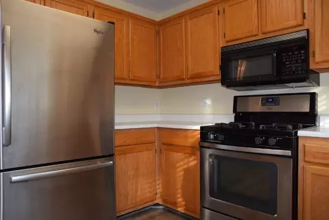 105 Chatfield Ct, Cary, NC 27513 photo 8