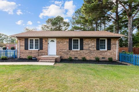 104 N 8th St, Erwin, NC 28339 photo 1