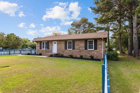 104 N 8th St, Erwin, NC 28339 photo 5