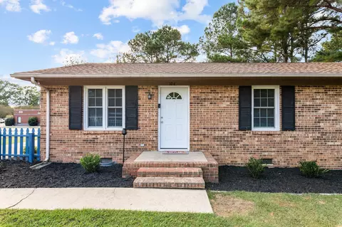 104 N 8th St, Erwin, NC 28339 photo 3
