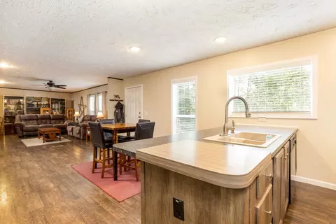 4012 Curtis Ln, Staley, NC 27355 photo 12