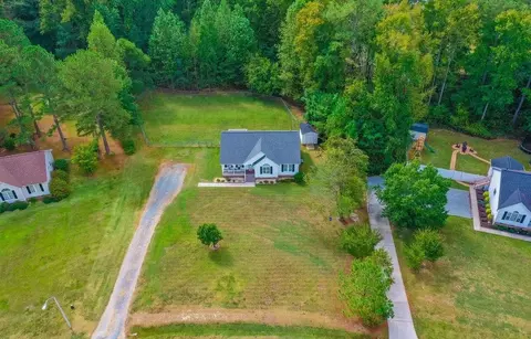 123 Phyllis Dr, Benson, NC 27504 photo 18