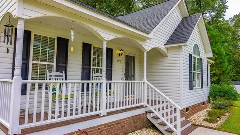 123 Phyllis Dr, Benson, NC 27504 photo 3
