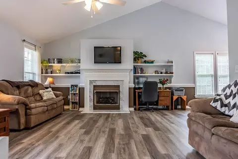 123 Phyllis Dr, Benson, NC 27504 photo 5