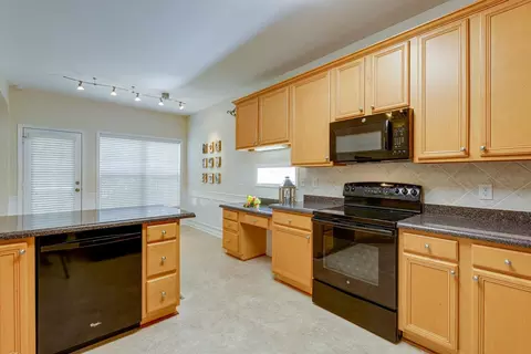 1016 Augustine Trl, Cary, NC 27518 photo 8
