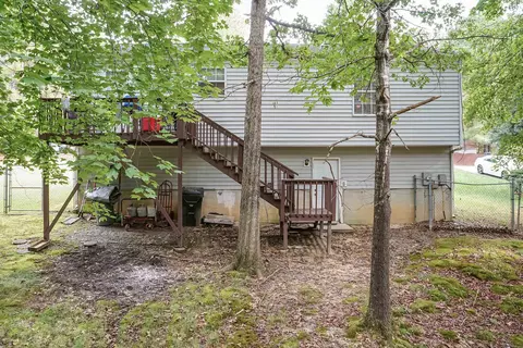 5914 Hadrian Dr, Durham, NC 27703 photo 5