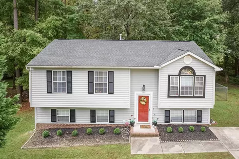 5914 Hadrian Dr, Durham, NC 27703 photo 4