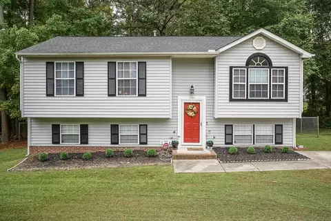 5914 Hadrian Dr, Durham, NC 27703 photo 1