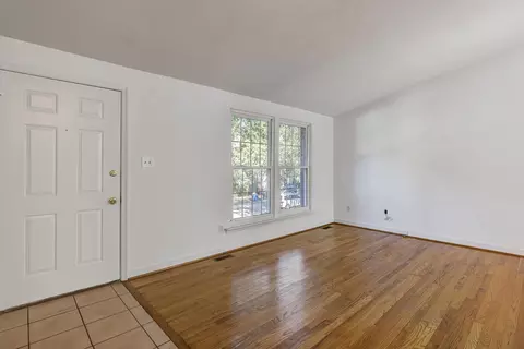 7317 Shellburne Dr, Raleigh, NC 27612 photo 4