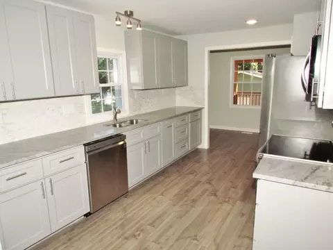 208 Lamberth St, Roxboro, NC 27573 photo 7