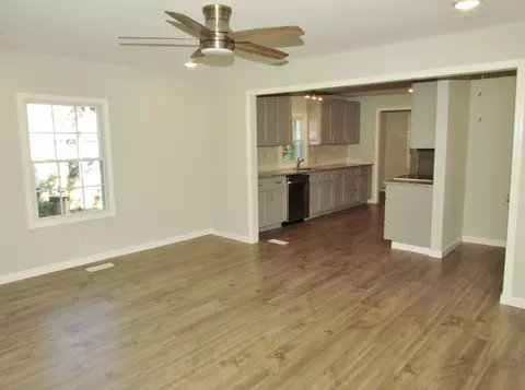 208 Lamberth St, Roxboro, NC 27573 photo 6