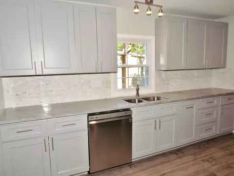 208 Lamberth St, Roxboro, NC 27573 photo 8