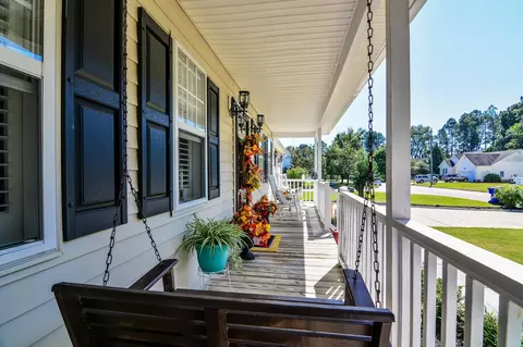 7 Atlantic Ave, Benson, NC 27504 photo 4