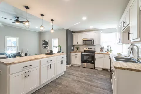 2305 Ashe St, Durham, NC 27703 photo 9