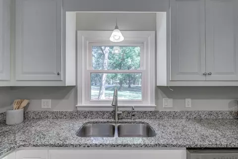 5105 Stephens Ln, Durham, NC 27712 photo 6