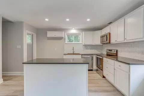 1141 Raynor St, Durham, NC 27703 photo 8