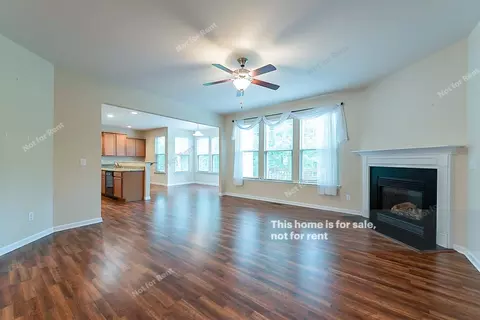 1502 Eagle Lodge Ln, Durham, NC 27703 photo 4