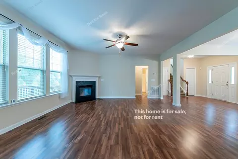 1502 Eagle Lodge Ln, Durham, NC 27703 photo 2