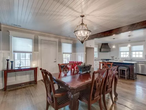 305 E Holmes St, Benson, NC 27504 photo 9