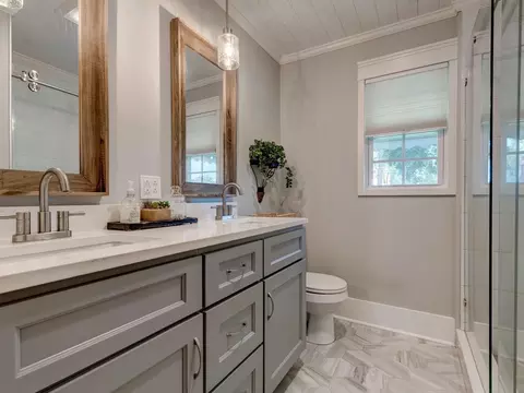 305 E Holmes St, Benson, NC 27504 photo 22