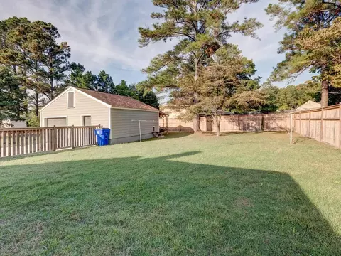 305 E Holmes St, Benson, NC 27504 photo 28