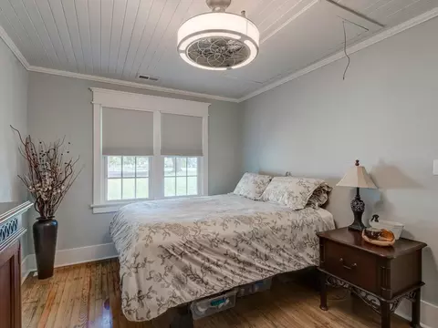 305 E Holmes St, Benson, NC 27504 photo 17