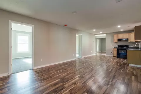 702 E Divine St, Dunn, NC 28334 photo 8
